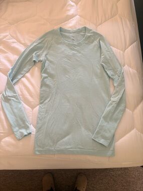Lululemon Swiftly Tech Long-Sleeve Shirt 2.0